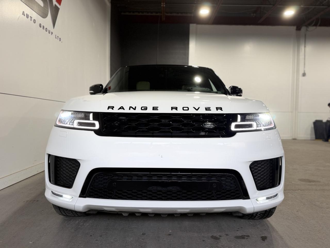 2020 Land Rover Range Rover Sport HST Photo