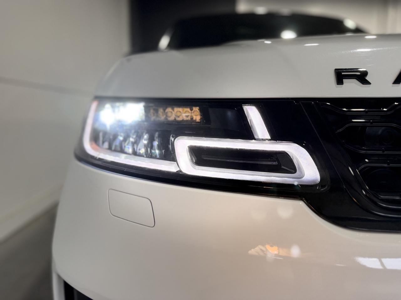 2020 Land Rover Range Rover Sport HST Photo