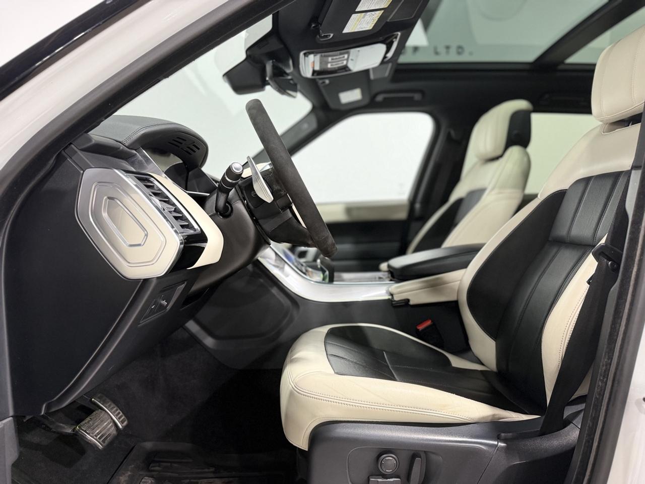 2020 Land Rover Range Rover Sport HST Photo