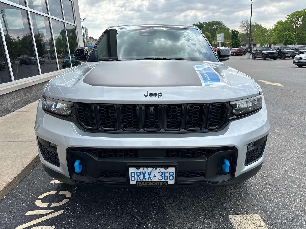 2023 Jeep Grand Cherokee Trailhawk 4XE Photo2