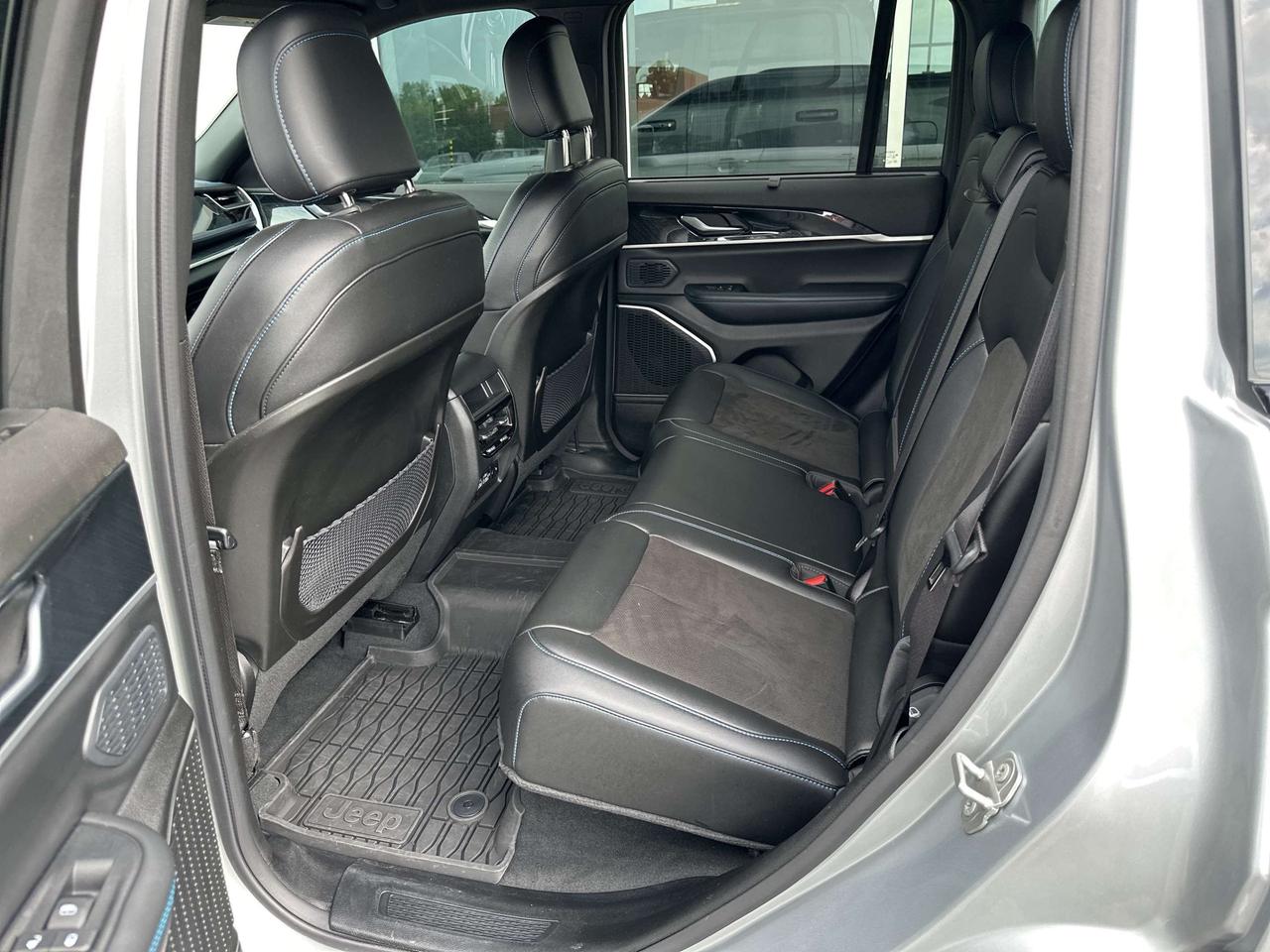 2023 Jeep Grand Cherokee Trailhawk 4XE Photo