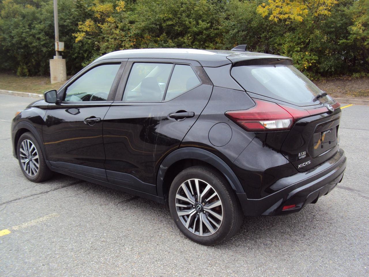 2022 Nissan Kicks SV Photo