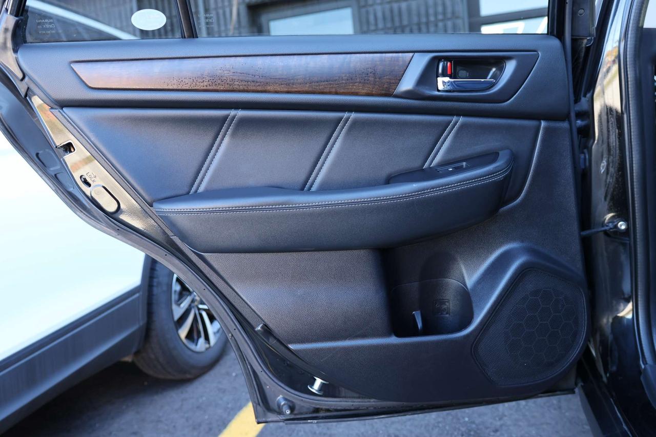 2018 Subaru Outback 3.6R-LIMITED-AWD-EYESIGHT PKG-R START/NAV/BCAM/ADAPT CRUISE/BLIS/FCW/LKA/LEATHER/H SEATS&STEERING/KEYLESS/CARPLAY/SUNROOF Photo