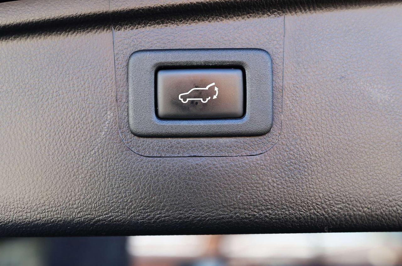 2018 Subaru Outback 3.6R-LIMITED-AWD-EYESIGHT PKG-R START/NAV/BCAM/ADAPT CRUISE/BLIS/FCW/LKA/LEATHER/H SEATS&STEERING/KEYLESS/CARPLAY/SUNROOF Photo