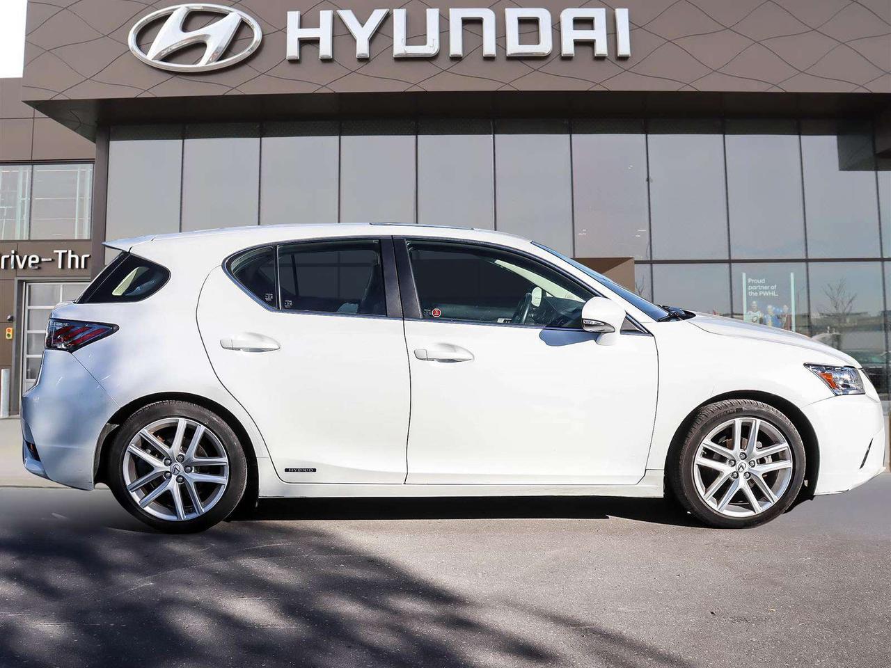 2014 Lexus CT 200h Base Photo