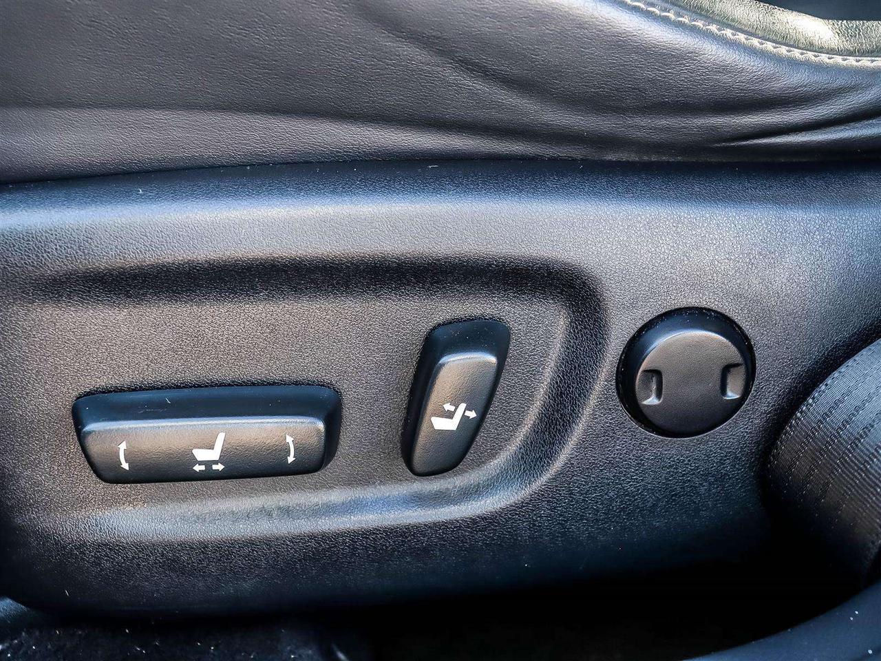 2014 Lexus CT 200h Base Photo