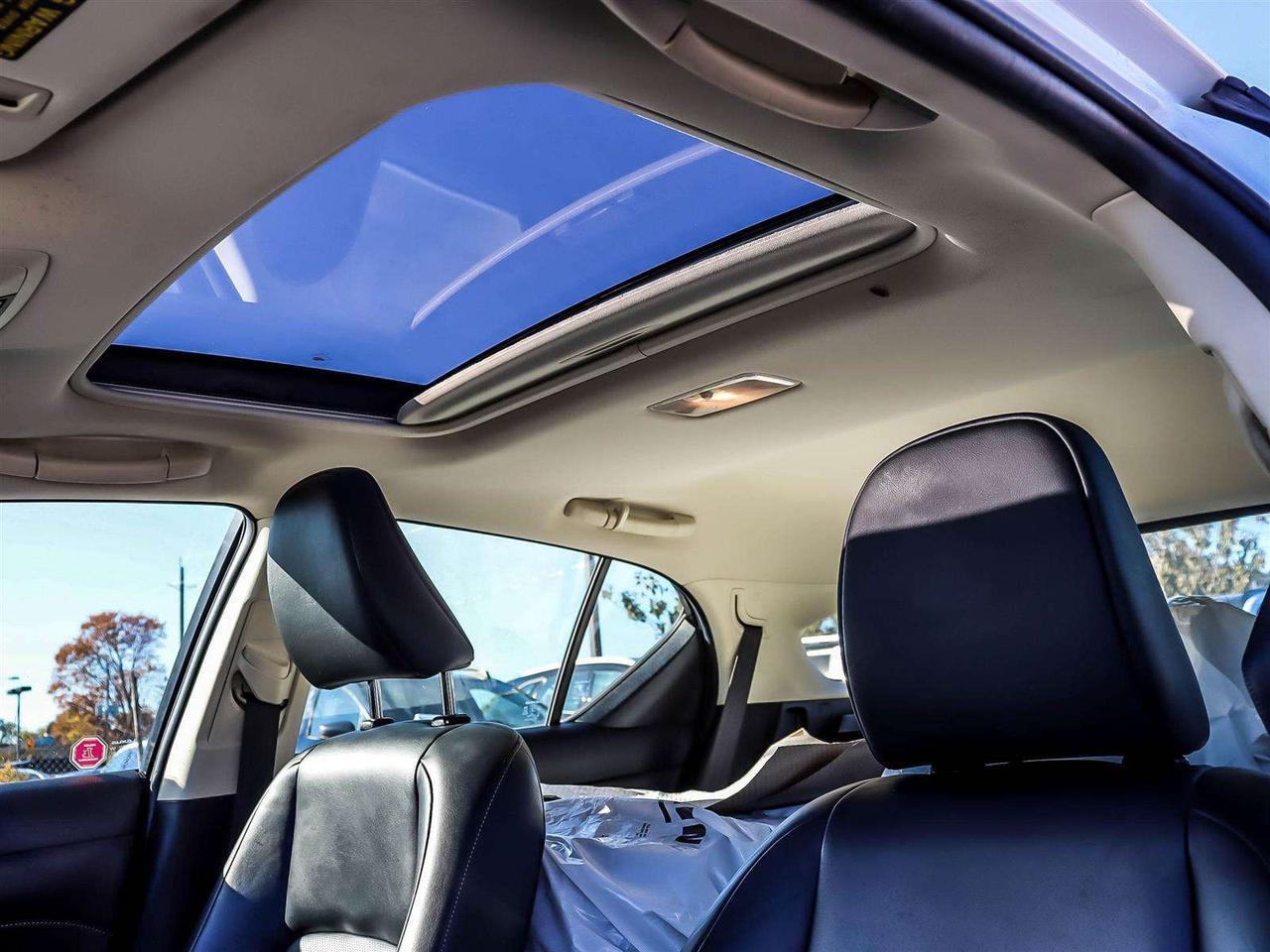 2014 Lexus CT 200h Base Photo
