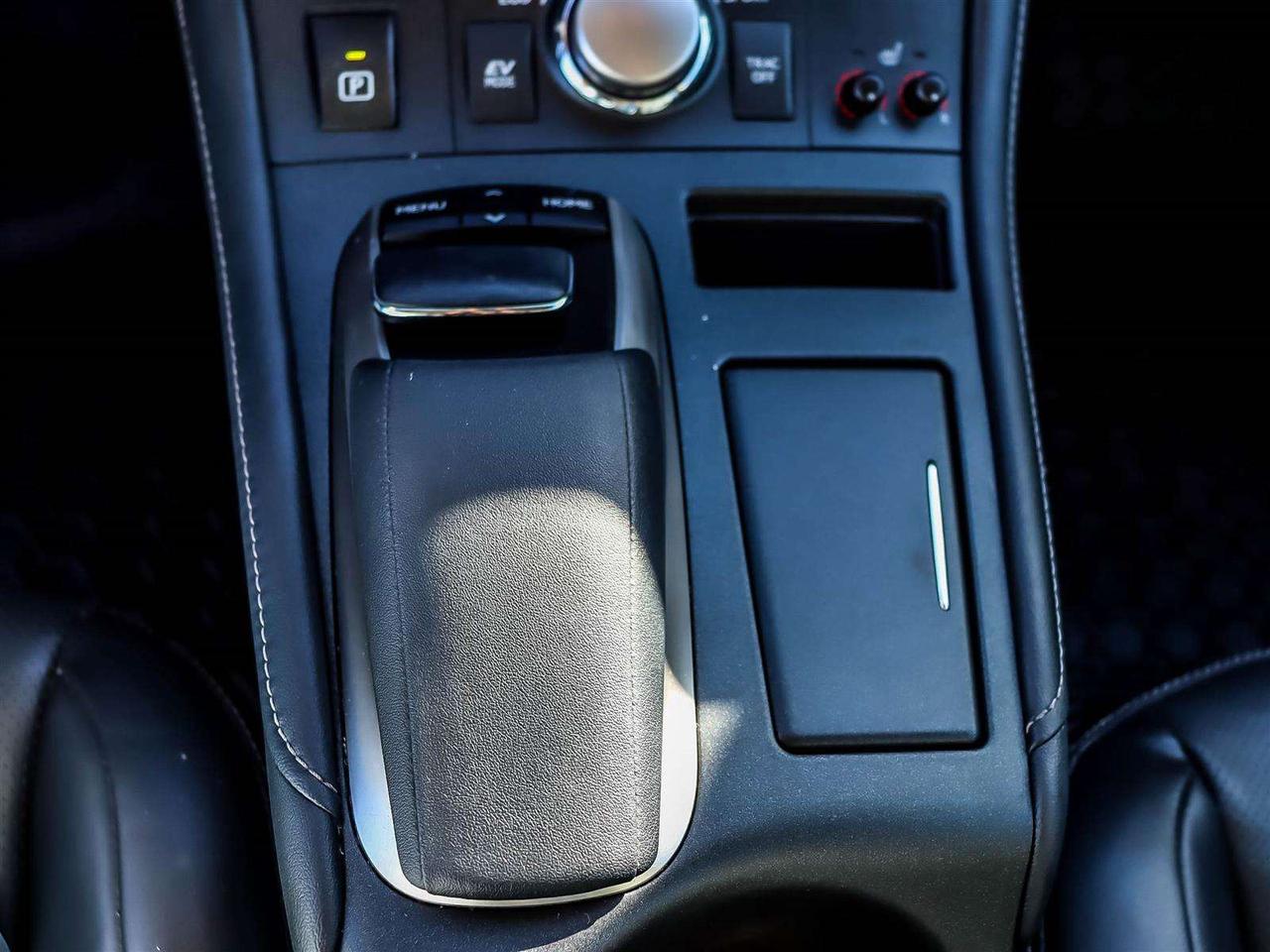 2014 Lexus CT 200h Base Photo