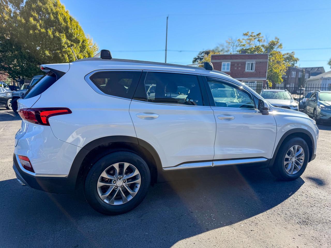 2020 Hyundai Santa Fe Essential/LOW KM/NO ACCIDENTS/CAMERA/REMOTE/APPLE Photo4