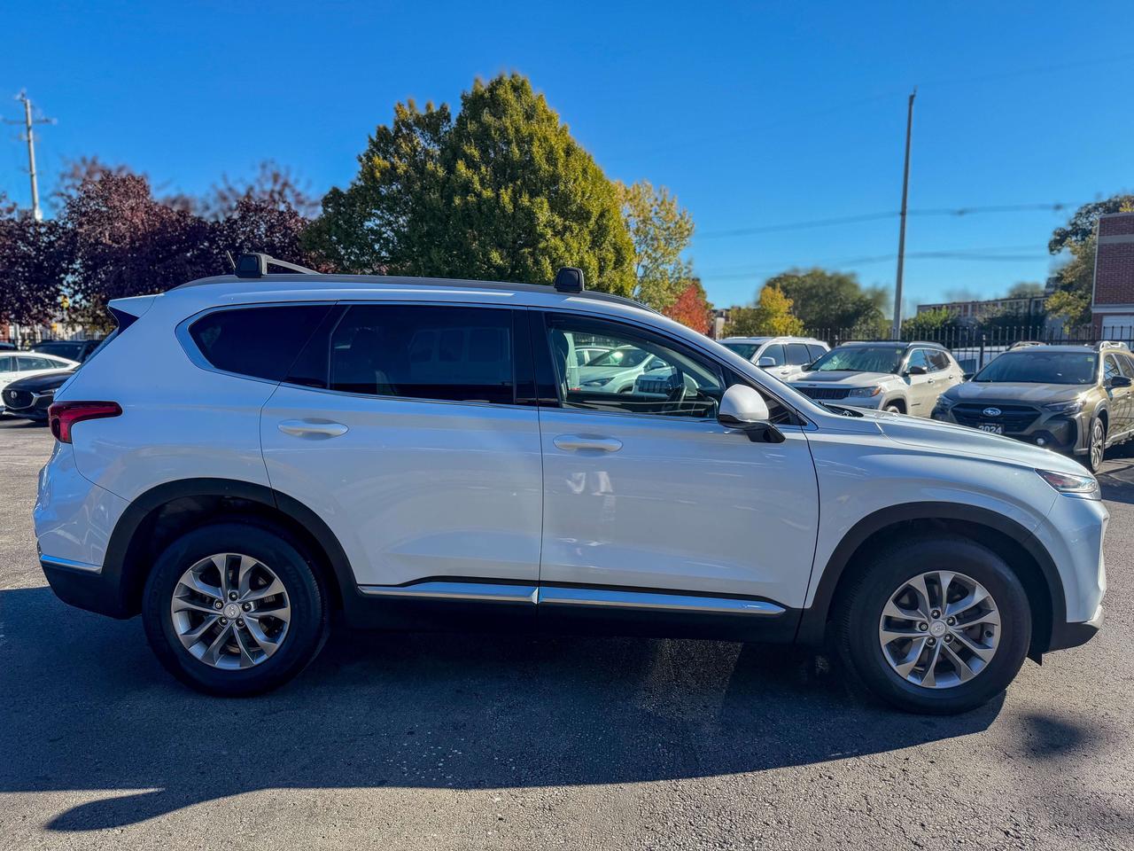 2020 Hyundai Santa Fe Essential/LOW KM/NO ACCIDENTS/CAMERA/REMOTE/APPLE Photo