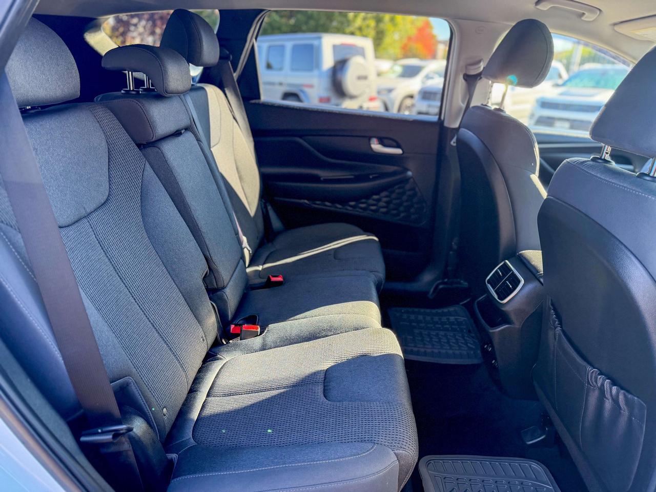2020 Hyundai Santa Fe Essential/LOW KM/NO ACCIDENTS/CAMERA/REMOTE/APPLE Photo