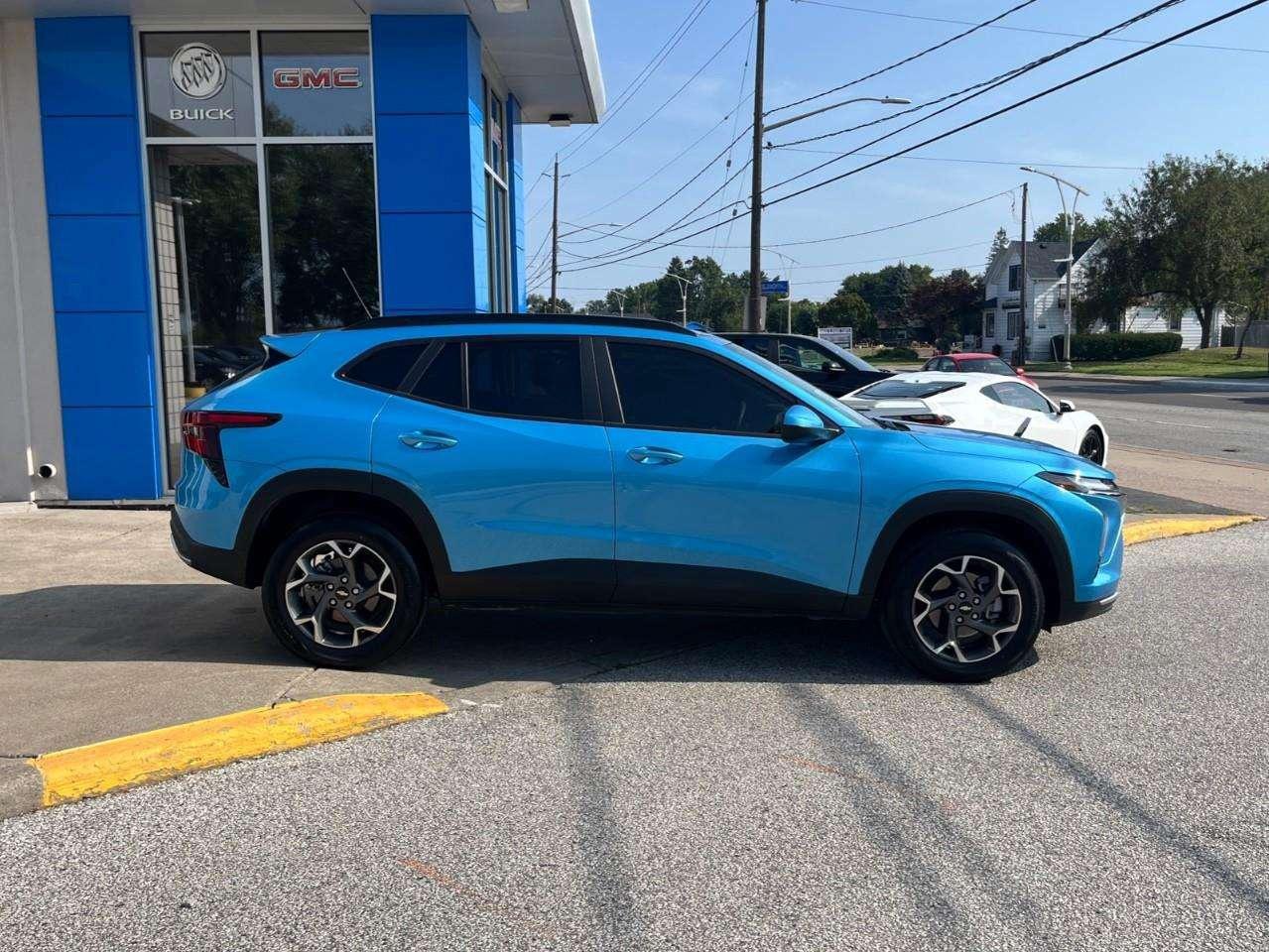 2025 Chevrolet Trax LT CPO RATES APPLY @3.99%-5.49% OAC Photo