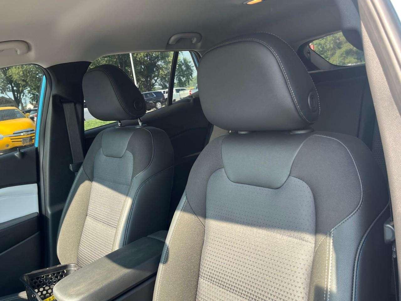 2025 Chevrolet Trax LT CPO RATES APPLY @3.99%-5.49% OAC Photo