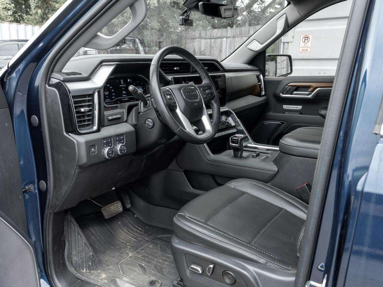 2023 GMC Sierra 1500 Crew Cab Short Box 4-Wheel Drive Denali Photo