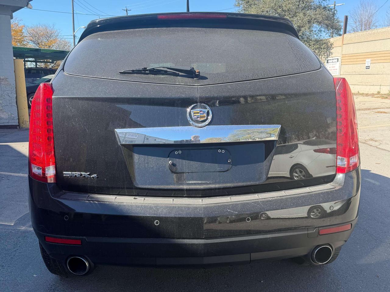 2010 Cadillac SRX Premium Photo