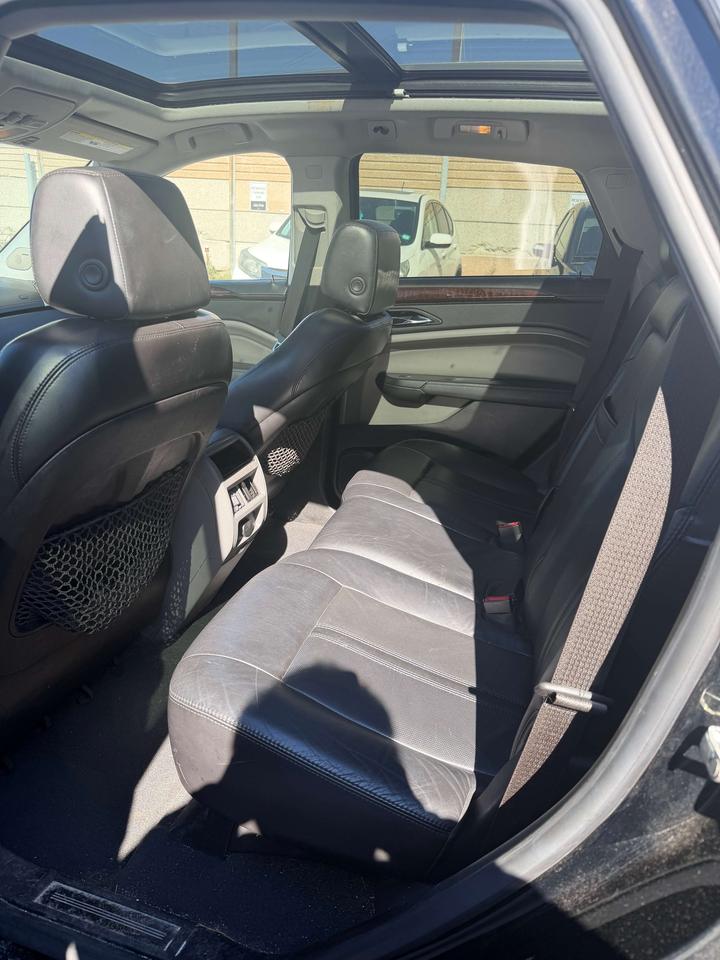 2010 Cadillac SRX Premium Photo