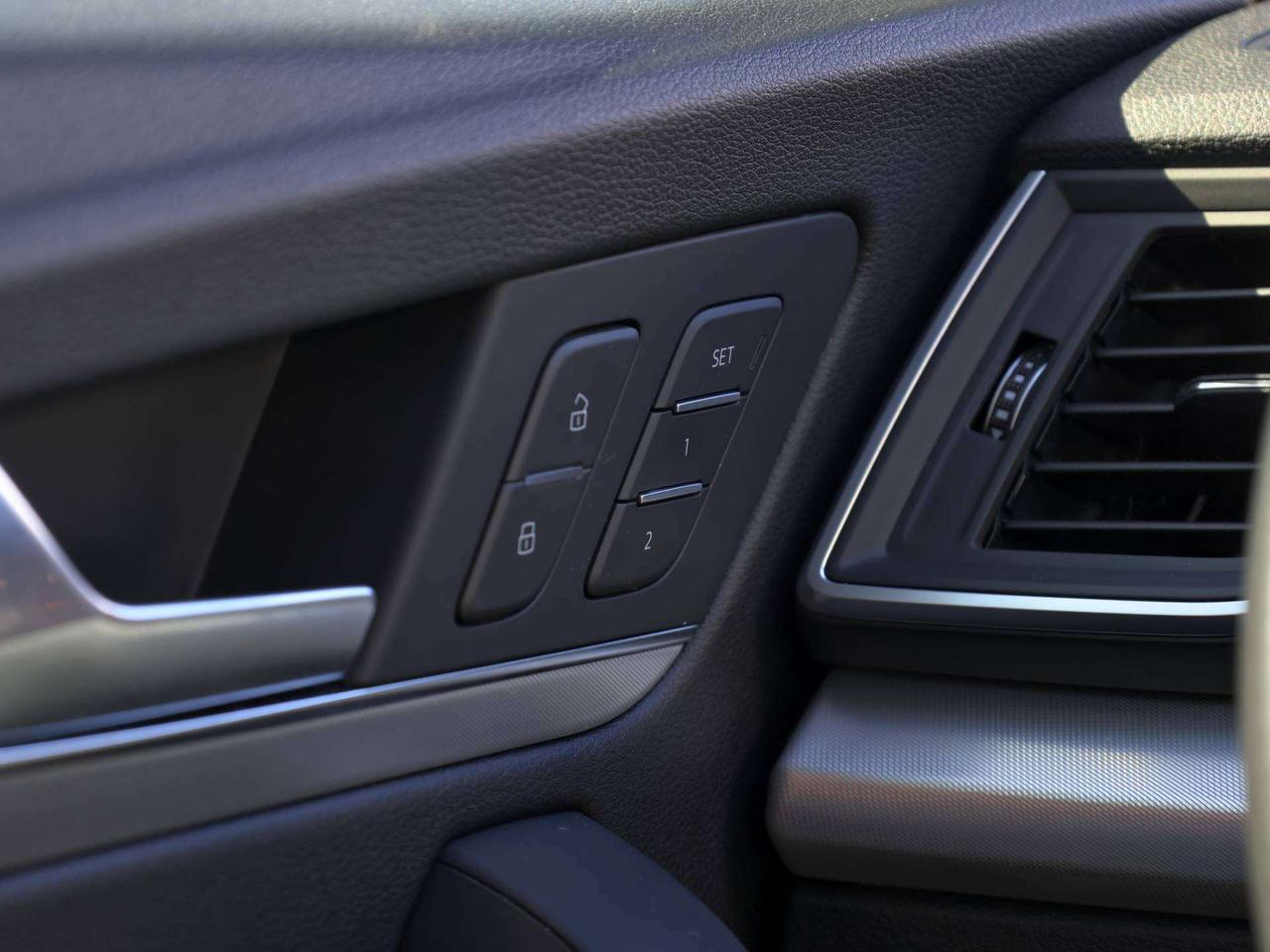 2020 Audi Q5 Progressiv AWD   Navi   Pano Roof   Memory Seat Photo