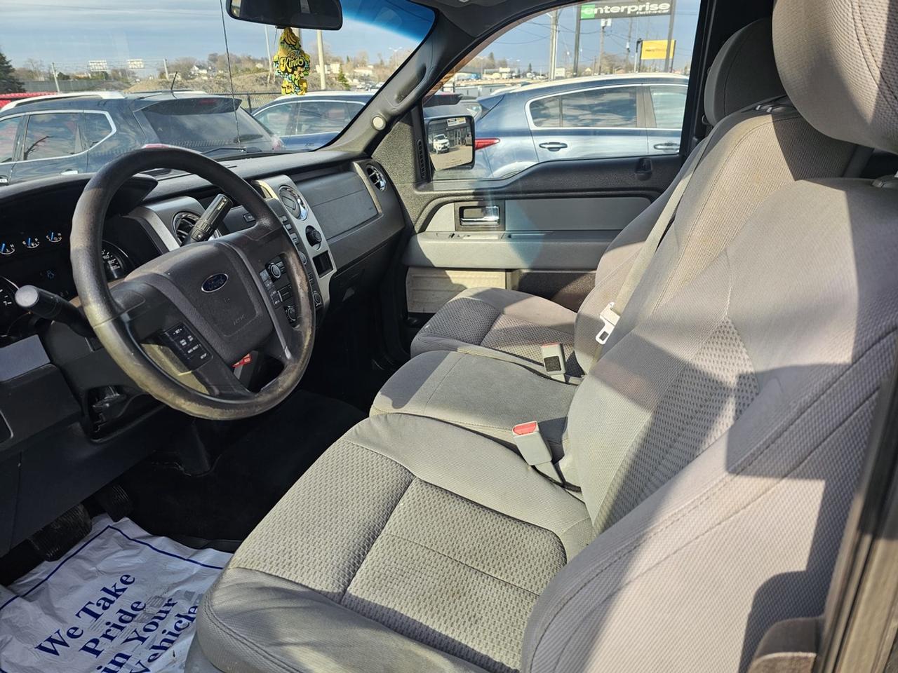 2014 Ford F-150 XLT Photo