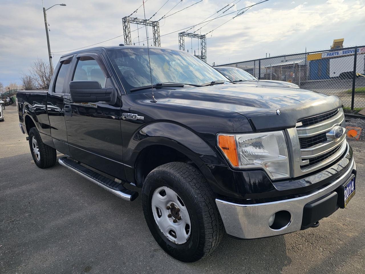 2014 Ford F-150 XLT Photo