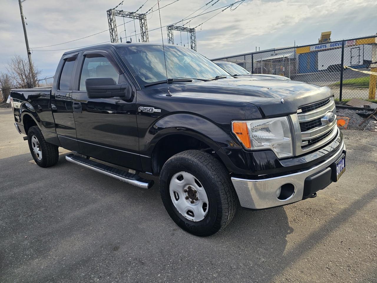 2014 Ford F-150 XLT Photo