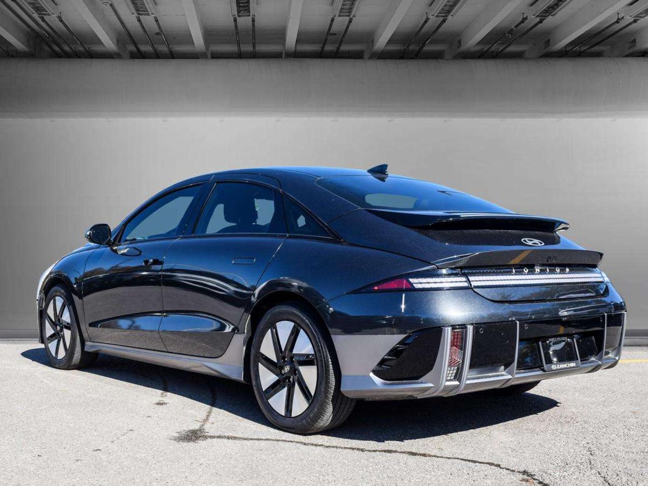 2023 Hyundai IONIQ 6 Preferred Awd Long Photo3