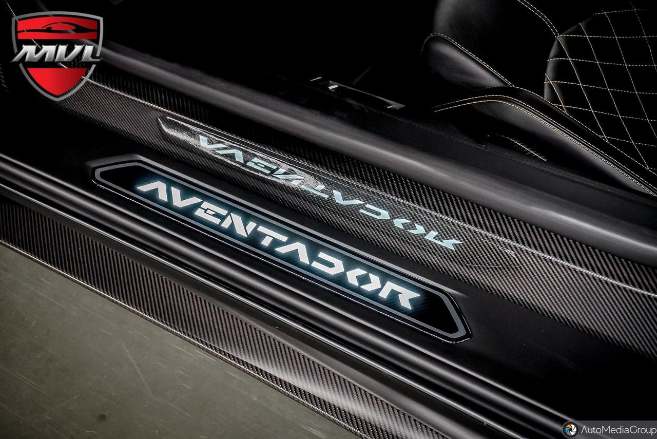 2020 Lamborghini Aventador  Photo