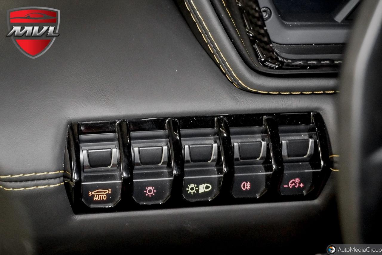 2020 Lamborghini Aventador  Photo