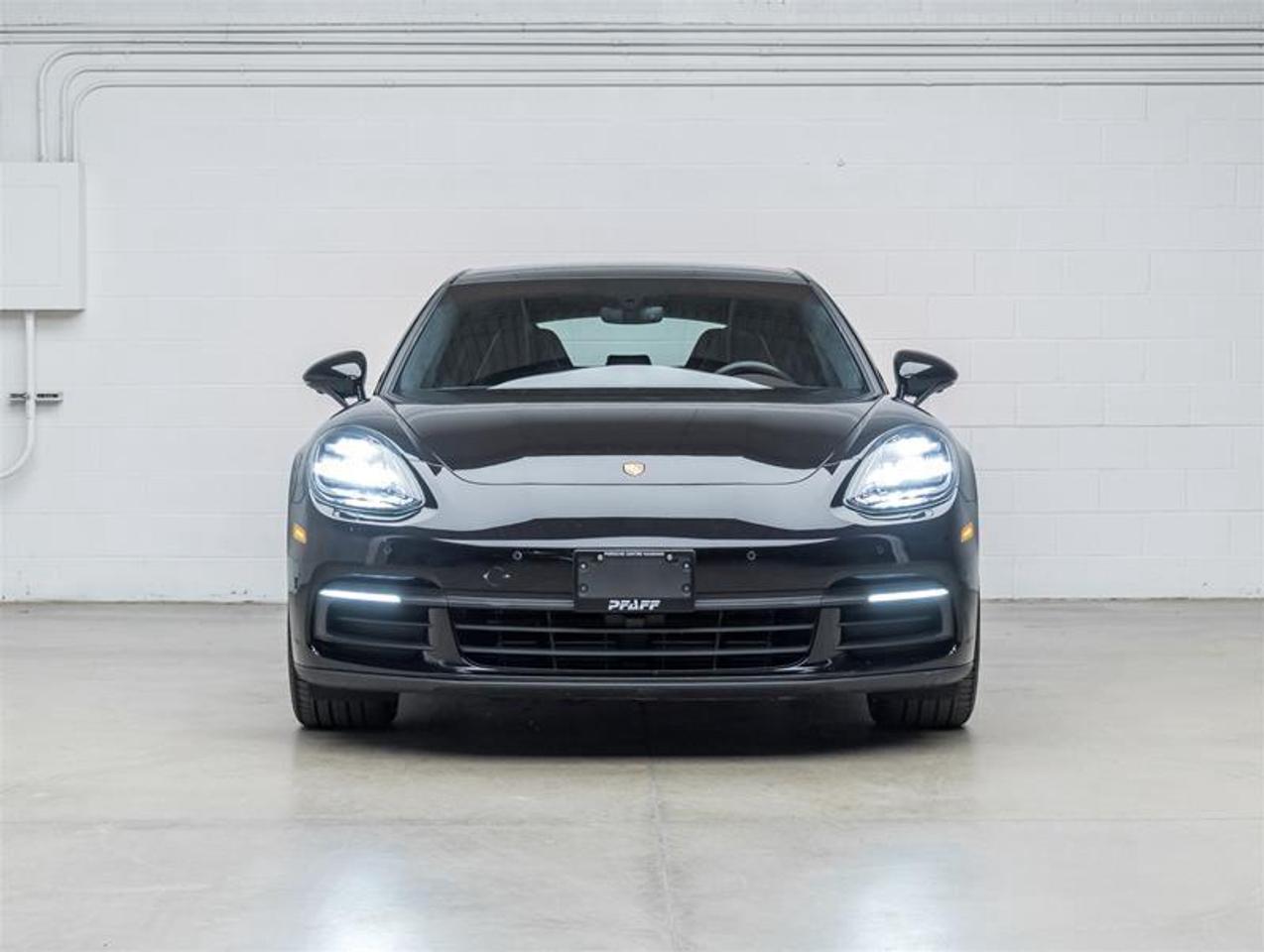 2020 Porsche Panamera  Photo