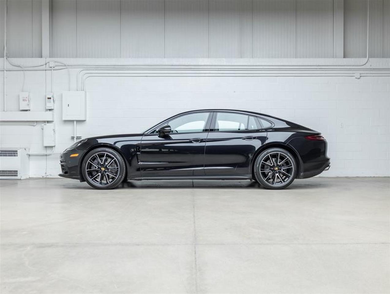 2020 Porsche Panamera  Photo