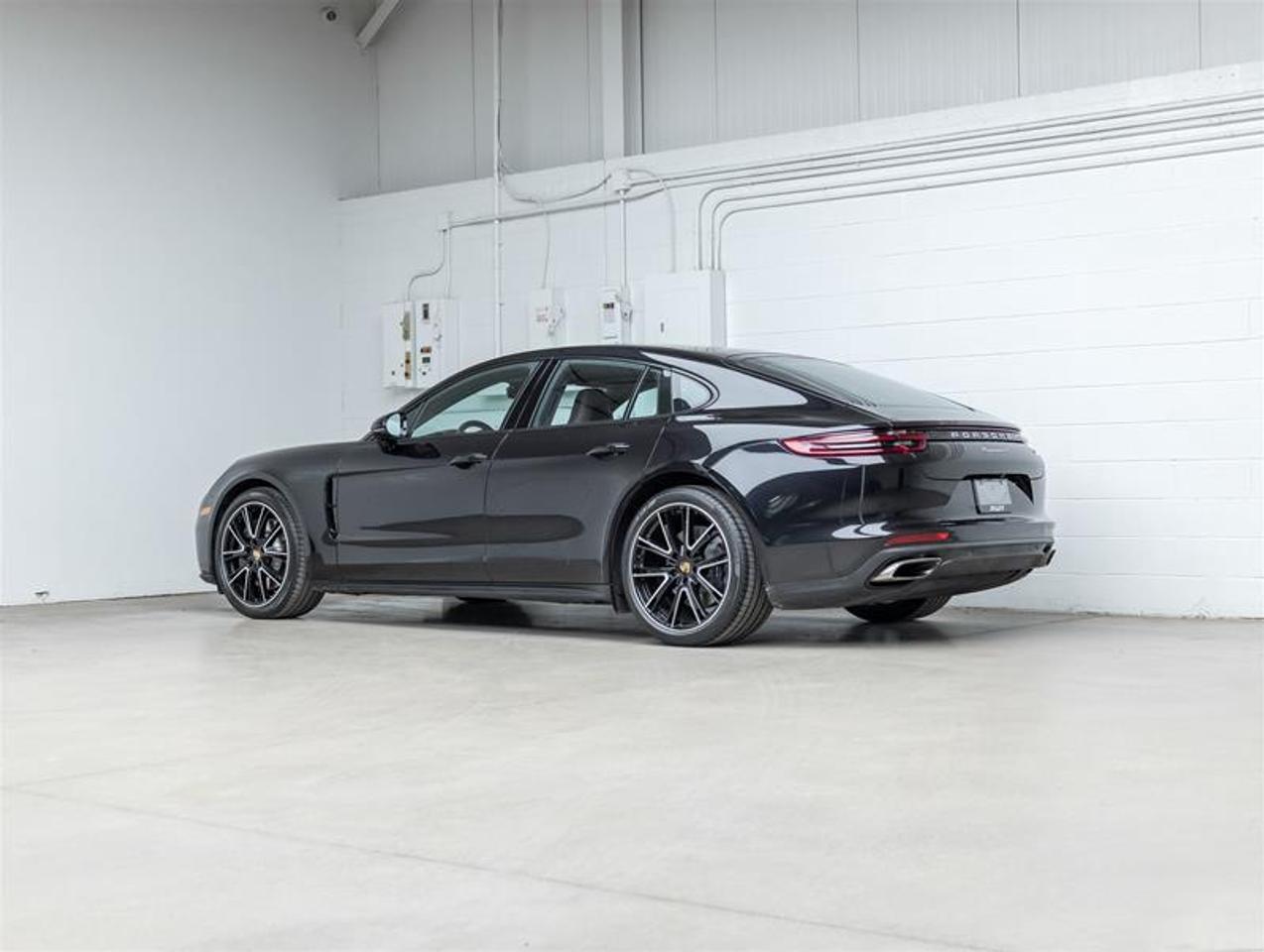 2020 Porsche Panamera  Photo