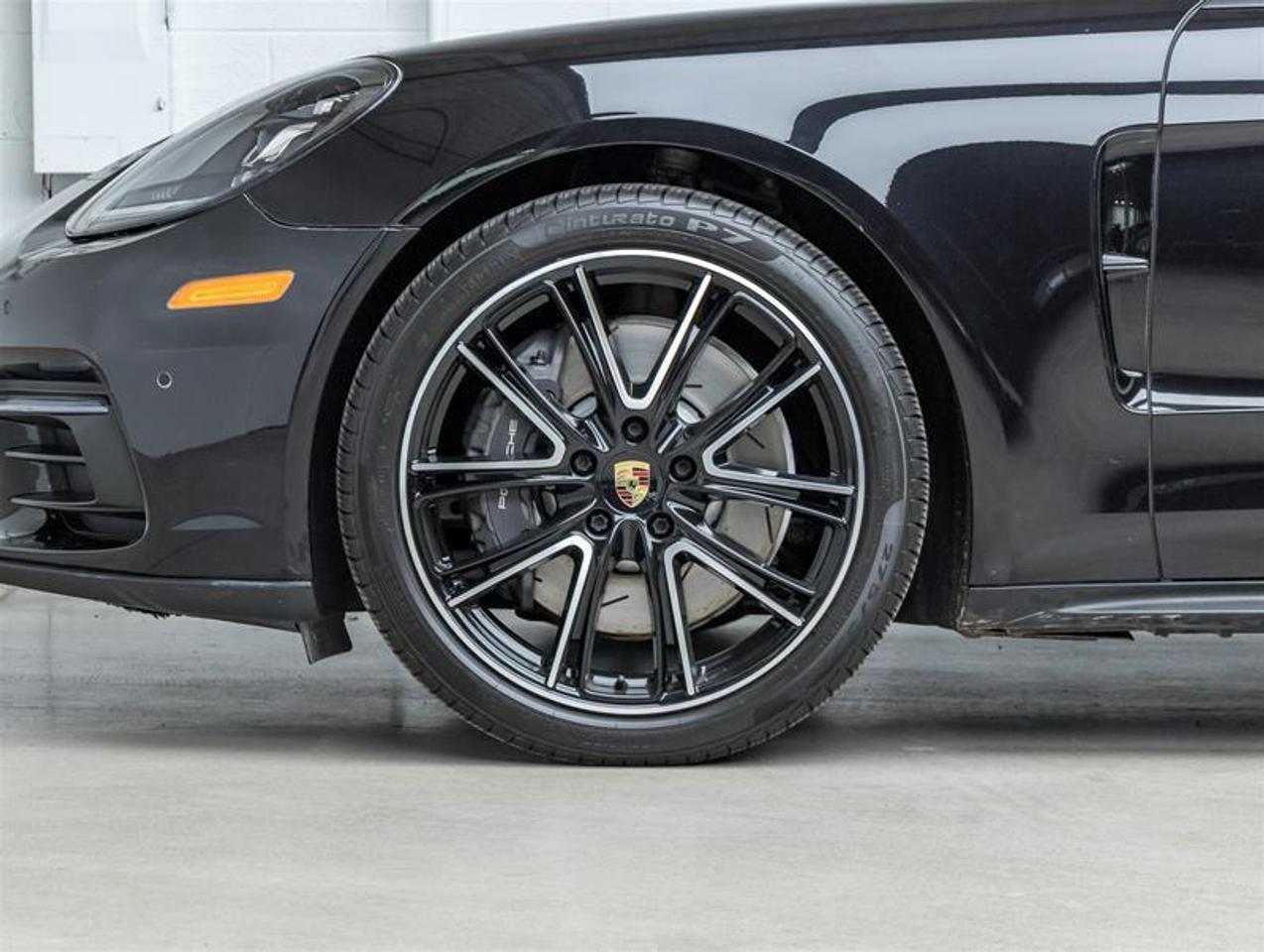 2020 Porsche Panamera  Photo