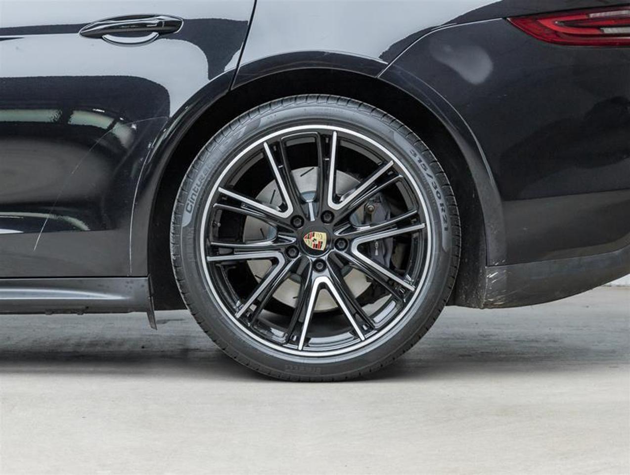 2020 Porsche Panamera  Photo