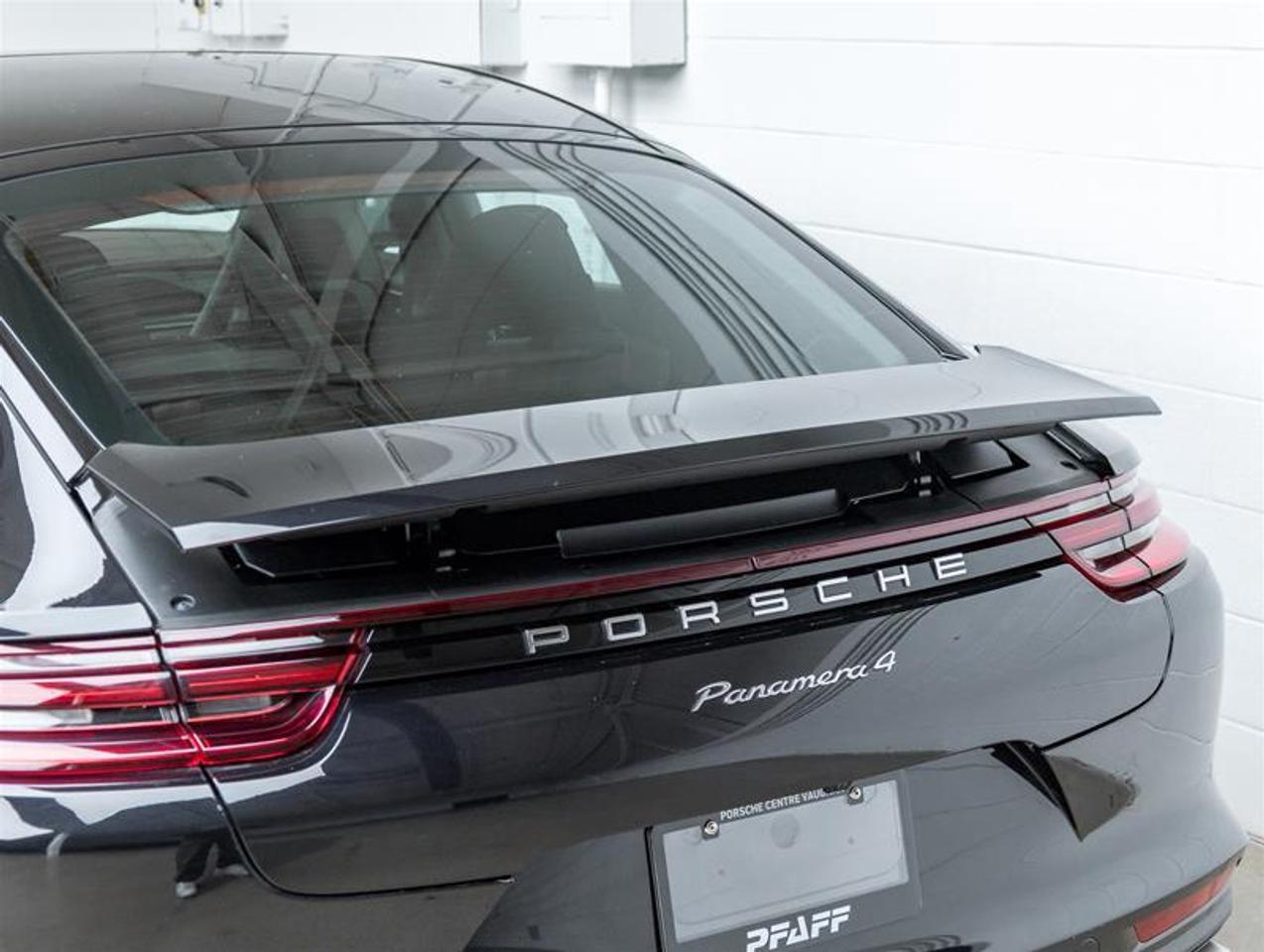 2020 Porsche Panamera  Photo