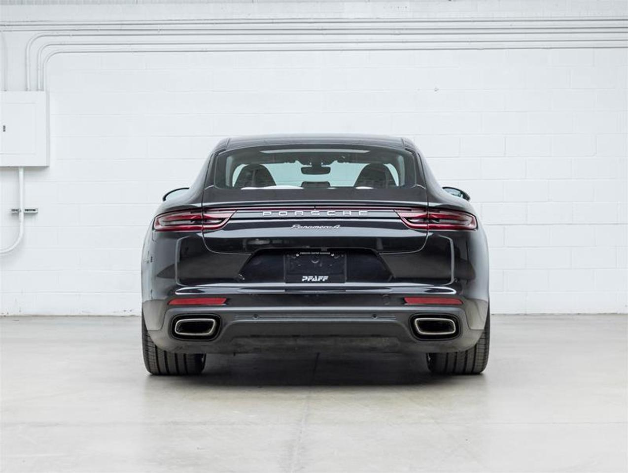 2020 Porsche Panamera  Photo