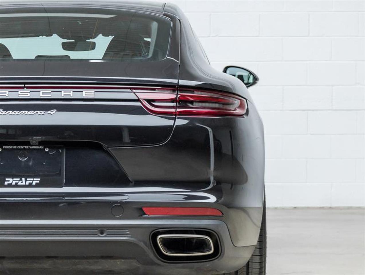 2020 Porsche Panamera  Photo