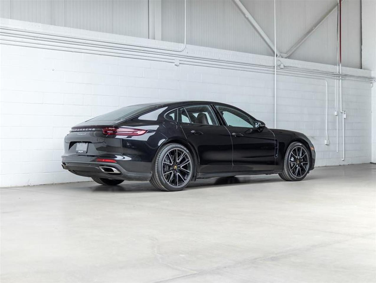 2020 Porsche Panamera  Photo