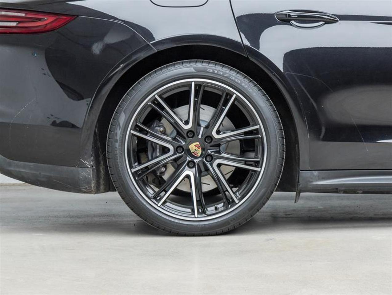 2020 Porsche Panamera  Photo