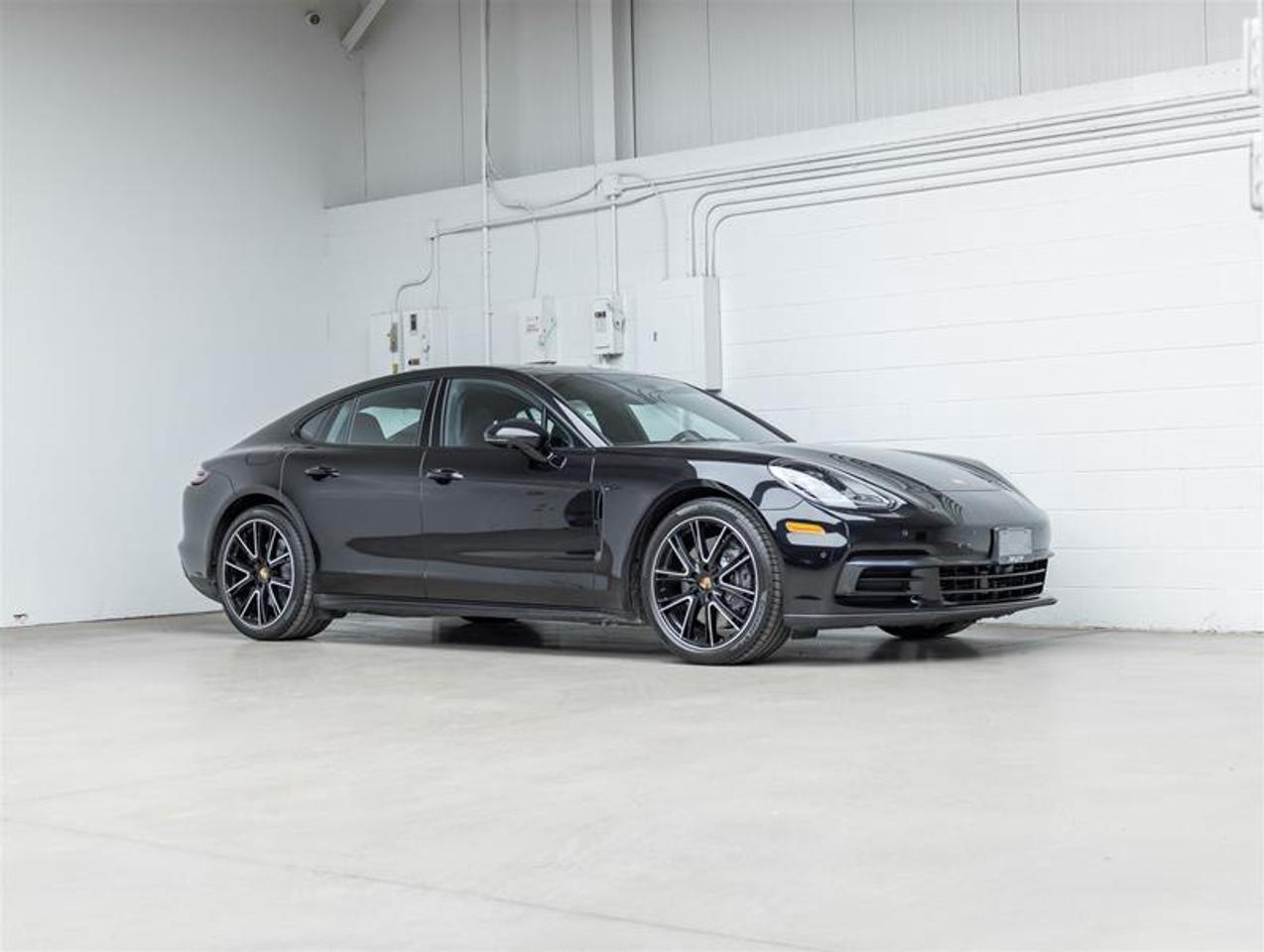 2020 Porsche Panamera  Photo