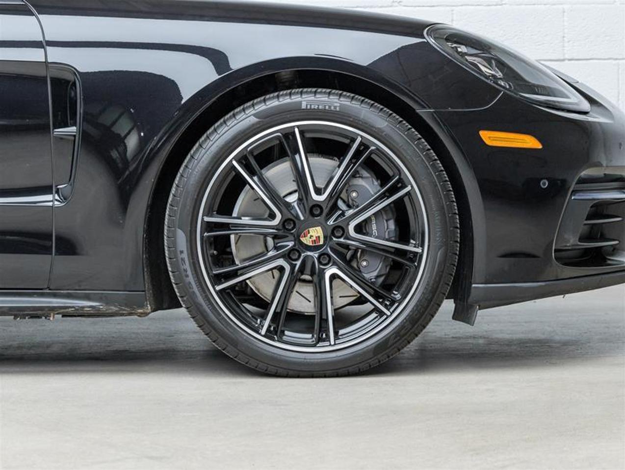 2020 Porsche Panamera  Photo