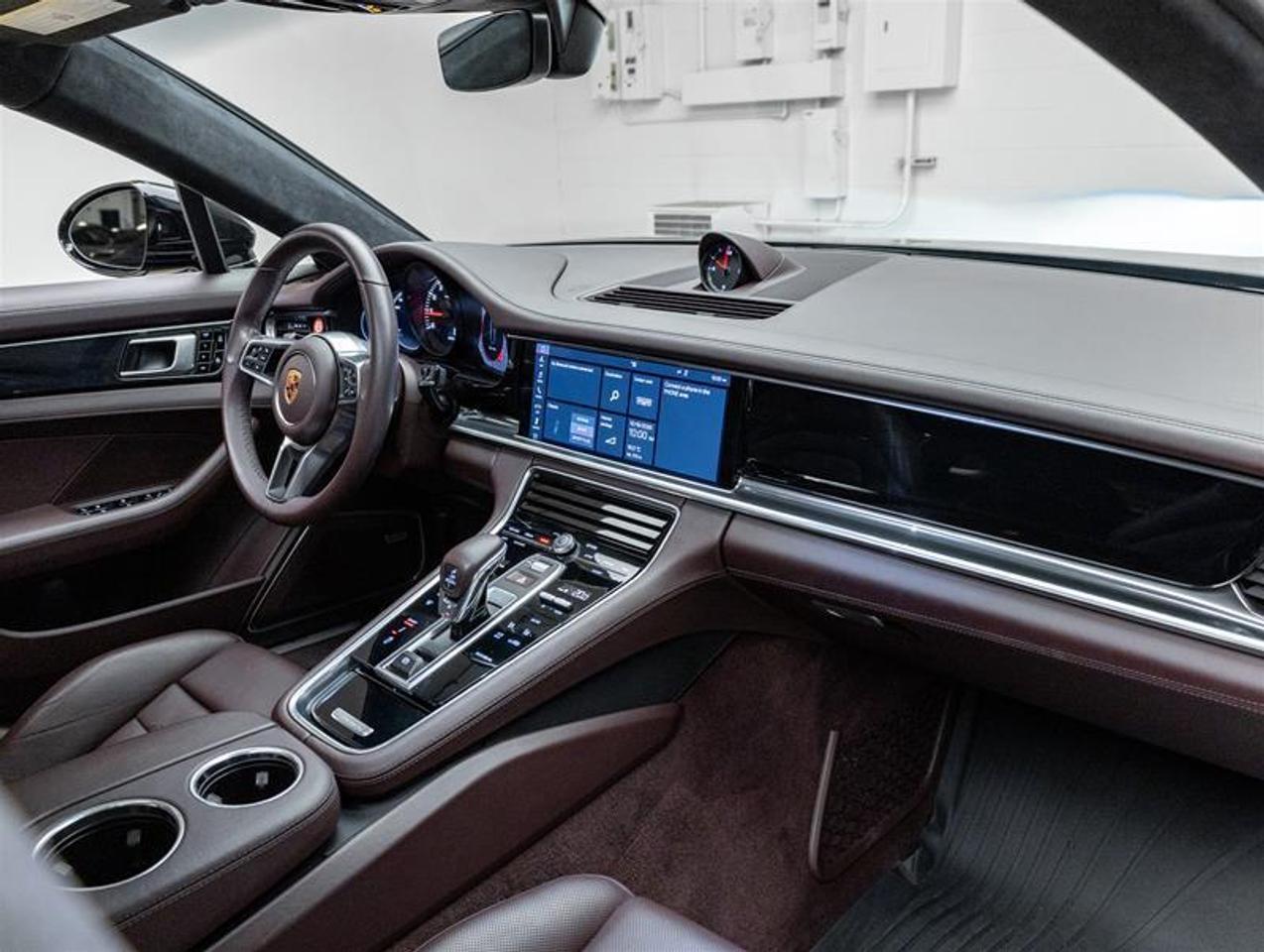 2020 Porsche Panamera  Photo