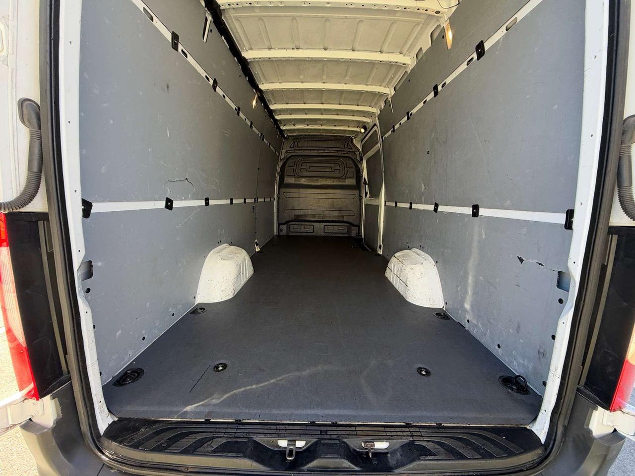 2022 Mercedes-Benz Sprinter 2500 High Roof I4 170 * CAMERA / CRUISE CONTROL / BLUETOOTH / LOW KM Photo