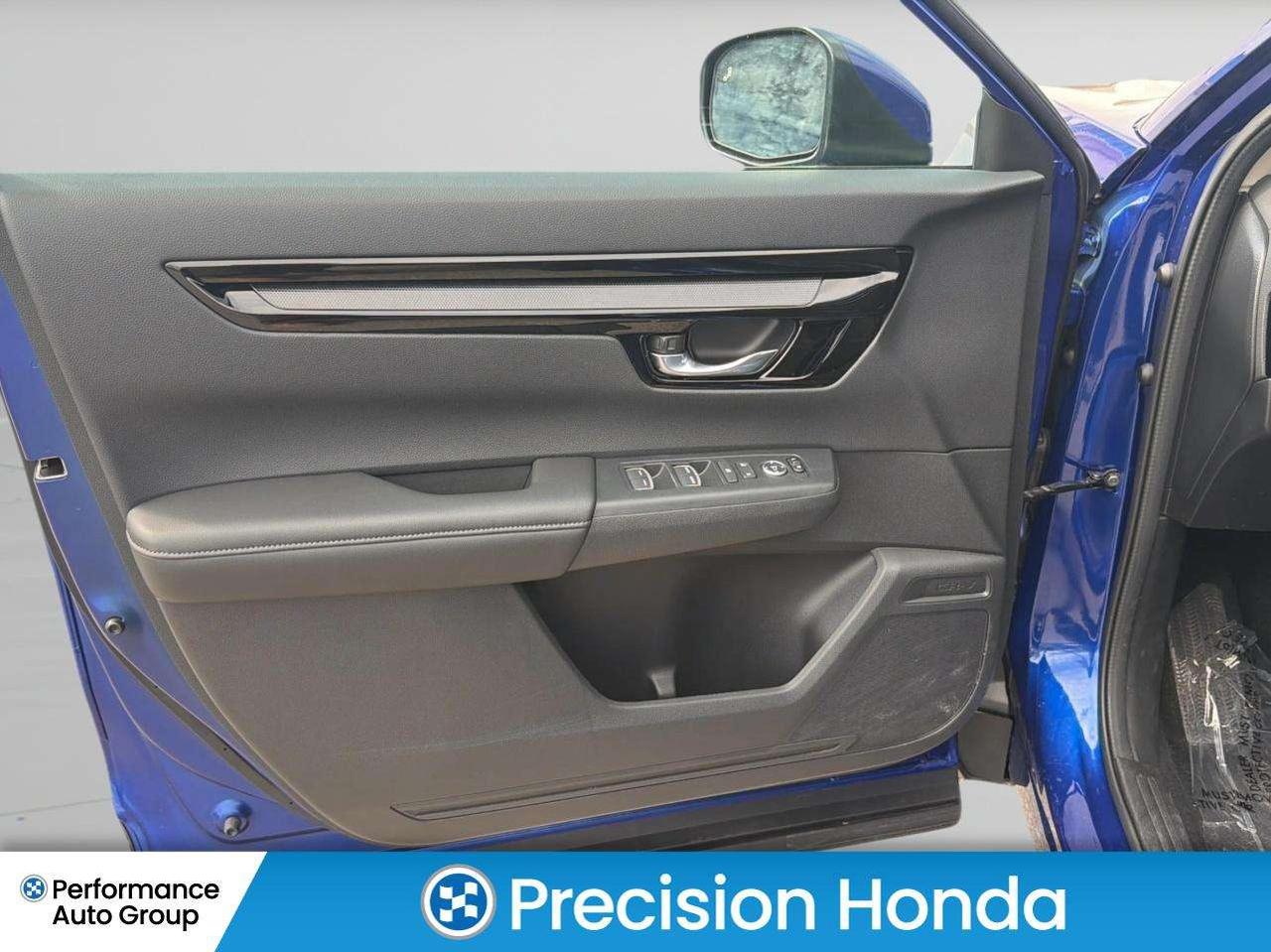 2025 Honda CR-V Sport Sunroof CarPlay Heated Seats Rear Camera Photo