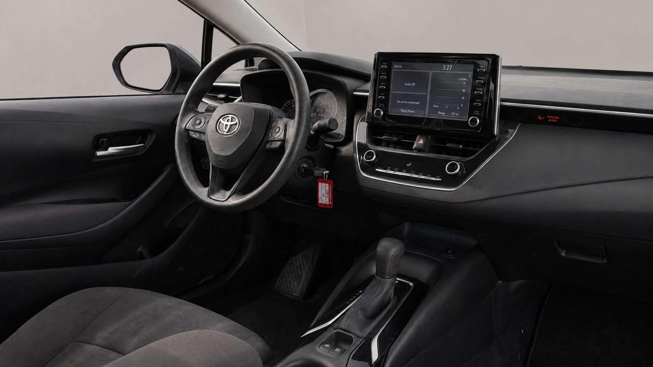 2020 Toyota Corolla LE   Certified   No Accident   LOW KM Photo