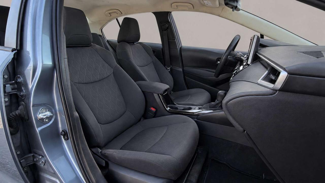 2020 Toyota Corolla LE   Certified   No Accident   LOW KM Photo