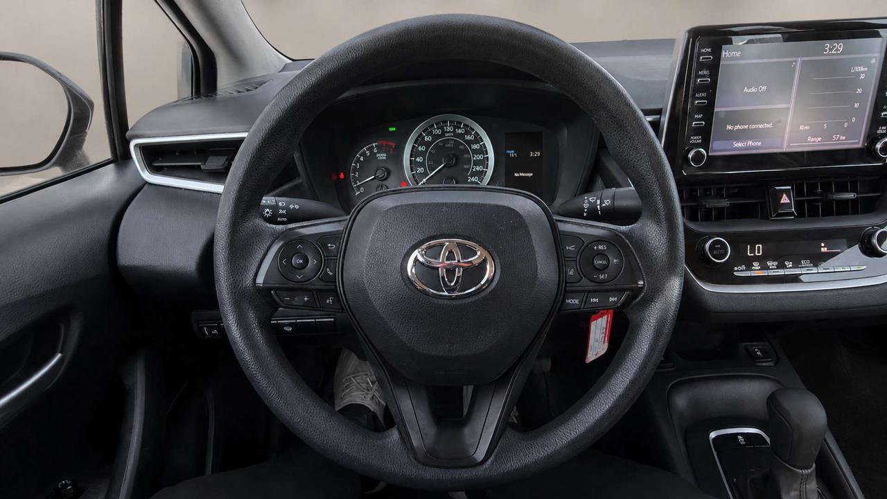 2020 Toyota Corolla LE   Certified   No Accident   LOW KM Photo