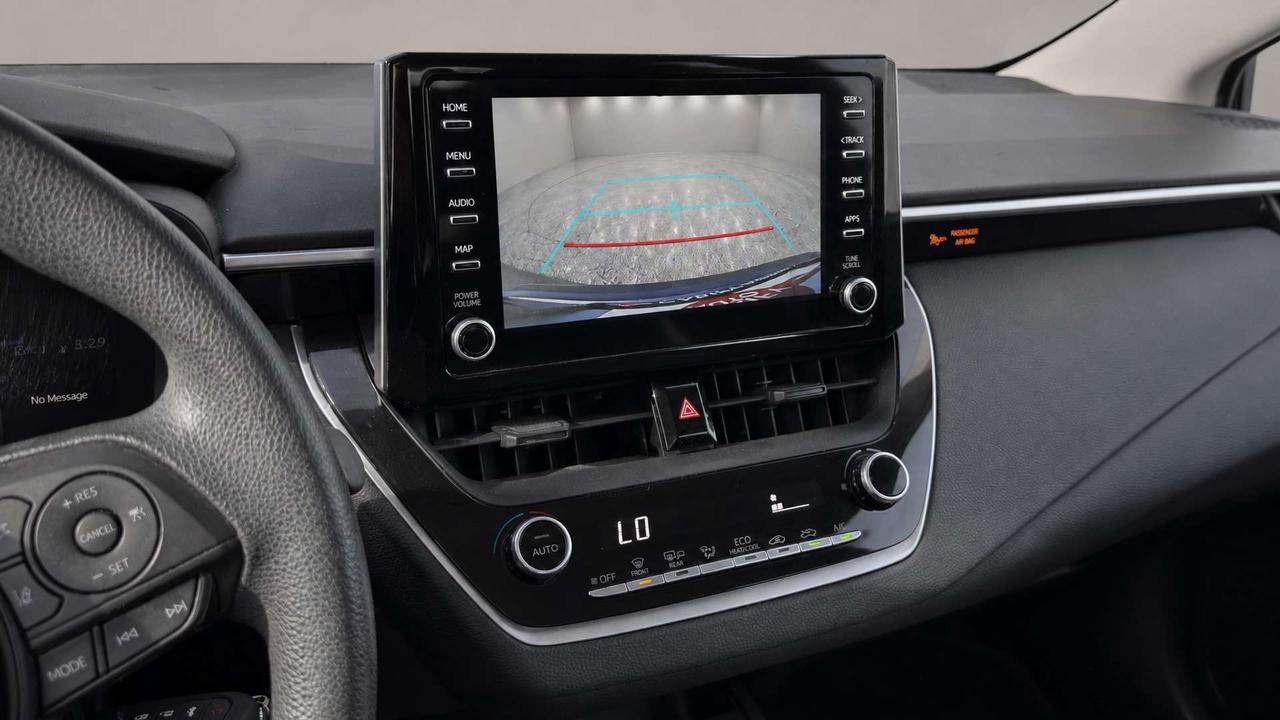 2020 Toyota Corolla LE   Certified   No Accident   LOW KM Photo