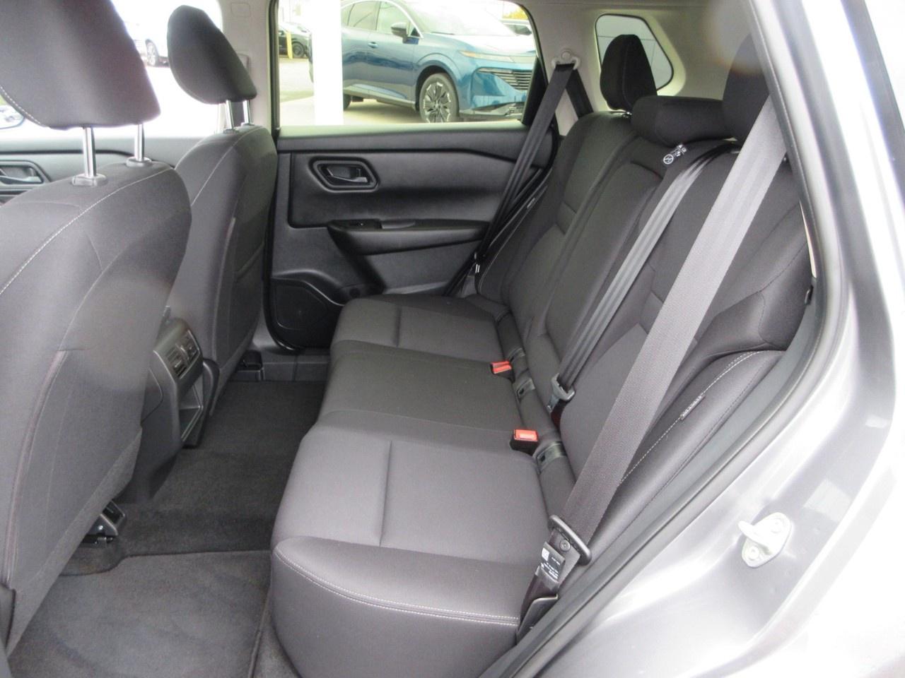 2024 Nissan Rogue AWD S Photo