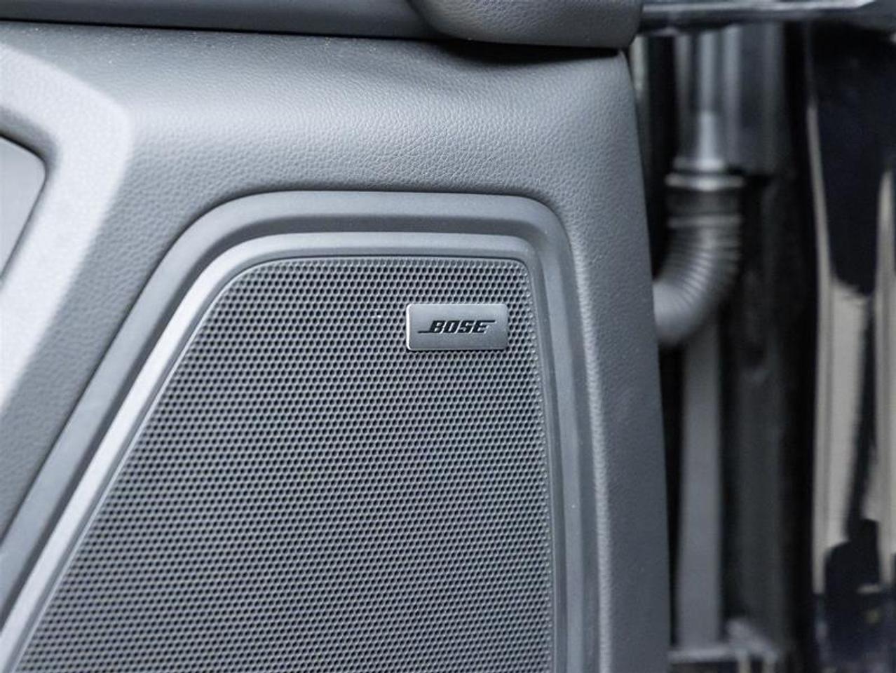 2025 Porsche Macan  Photo
