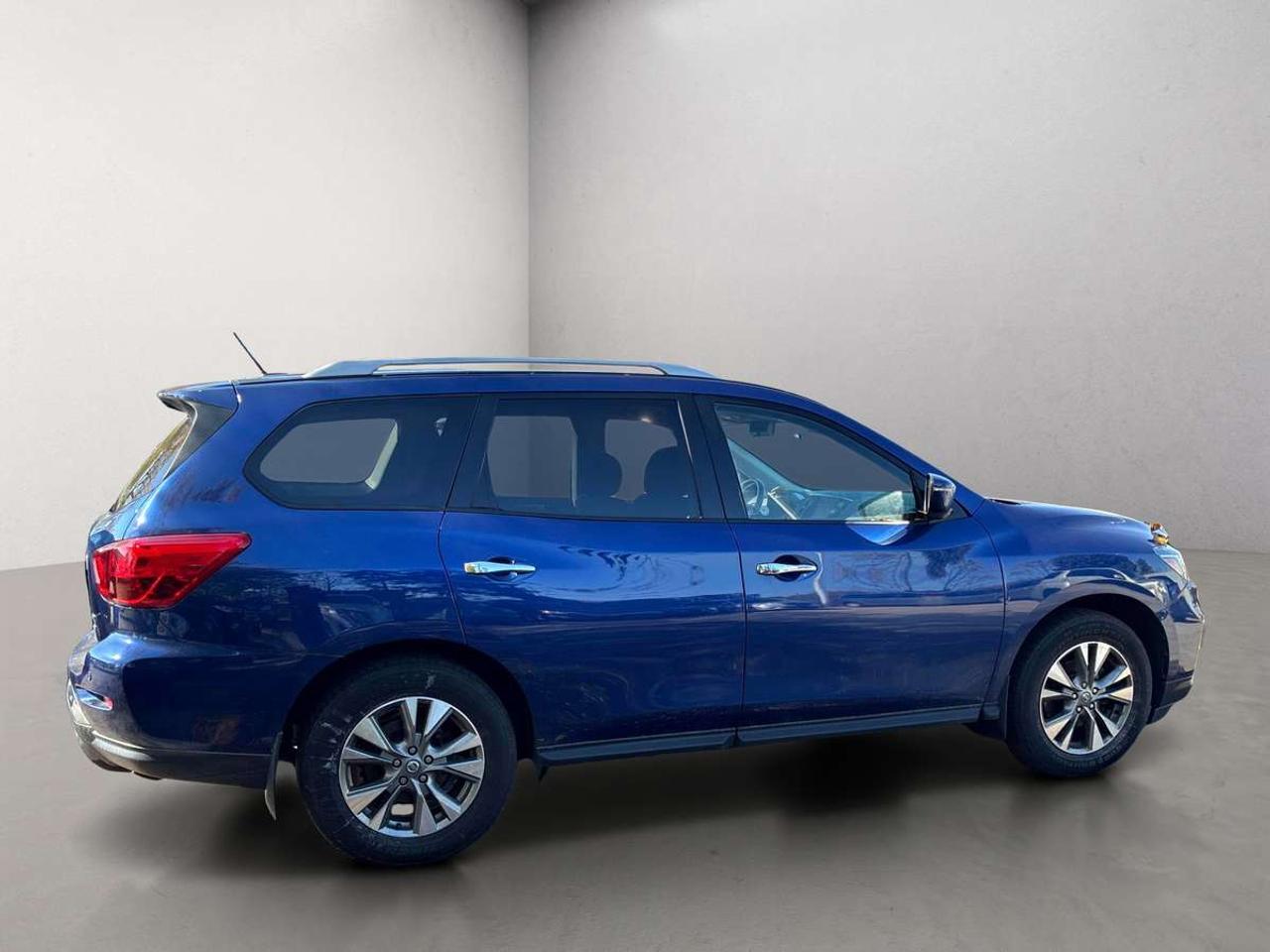 2018 Nissan Pathfinder SV AWD BACK UP CAMERA Photo3