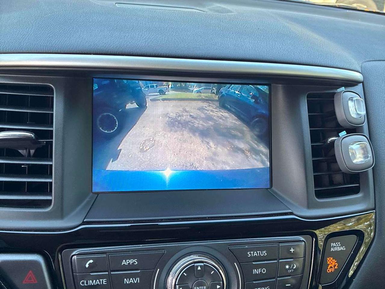 2018 Nissan Pathfinder SV AWD BACK UP CAMERA Photo